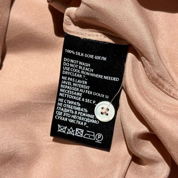 Silk strap and clasp button down - Picture 5 of 6